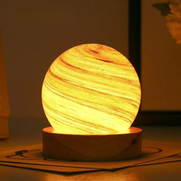 Sfeervolle 3D Planeetlamp – Met Houten Basis – Voor Kamerdecoratie