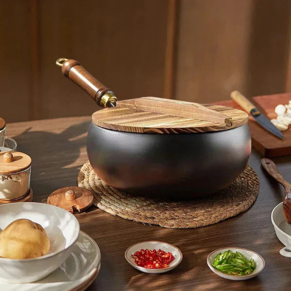 Wokpan met Houten Handvat – Duurzaam en Stijlvol – Voor Koken en Roerbakken