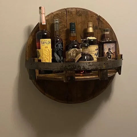 Whiskyvat wandrek – houten constructie – metalen band – voor drankflessen