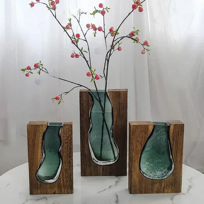 Houten vaas – handgesneden inlay – glazen binnenvaas – voor droogbloemen & takken