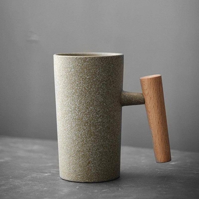Keramische Mok met Houten Handvat – Handgemaakt – Uniek Design – Voor Koffie of Thee